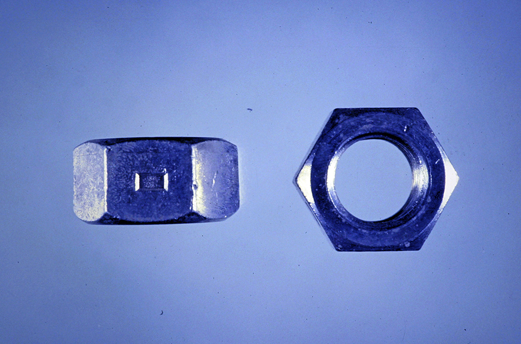 Center Lock